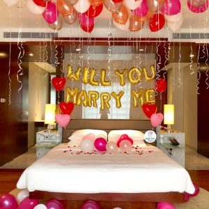 Room Decor - Red & Pink