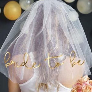 BRIDE TO BE Gold Foil Veil