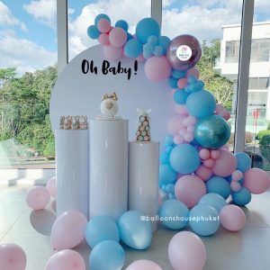 Organic Balloon Decoration