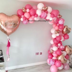 Organic Balloon Decoration