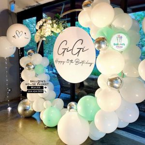 Organic Balloon Decoration – White & Green