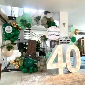 Organic Balloon Decoration – Chrome Gold & Green