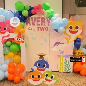 Organic Balloon Decoration