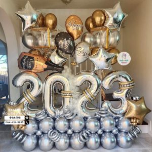 Number Balloon Centrepiece – Chrome Gold & Silver