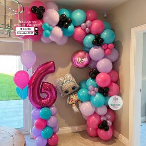 Organic Balloon Decoration