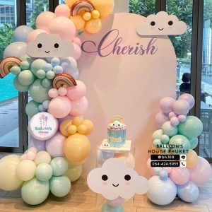 Organic Balloon Decoration