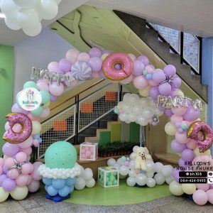 Organic Balloon Decoration