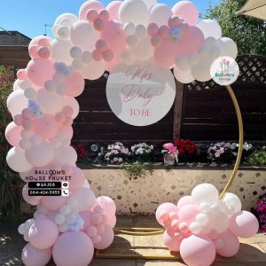 Organic Balloon Decoration