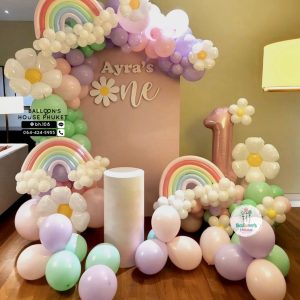 Organic Balloon Decoration