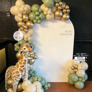 Organic Balloon Decoration