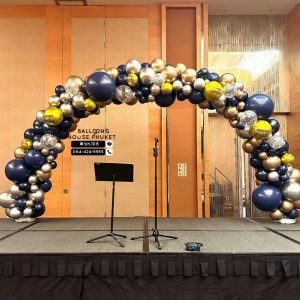 Organic Balloon Decoration