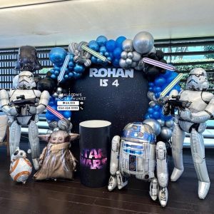 Organic Balloon Decoration