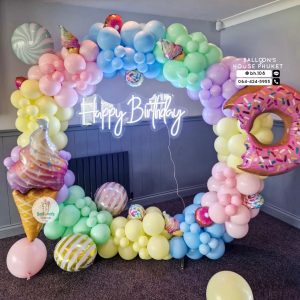 Organic Balloon Decoration