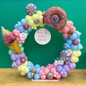 Organic Balloon Decoration