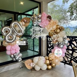 Organic Balloon Decoration