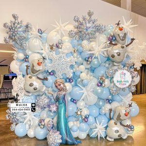 Organic Balloon Decoration