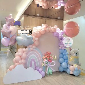 Organic Balloon Decoration