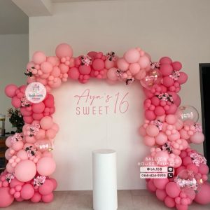 Organic Balloon Decoration