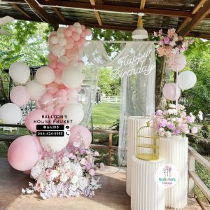 Organic Balloon Decoration