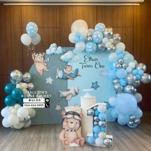 Organic Balloon Decoration