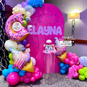 Organic Balloon Decoration