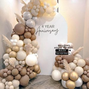 Organic Balloon Decoration