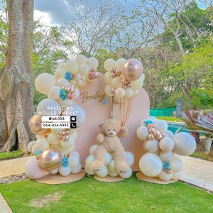 Organic Balloon Decoration