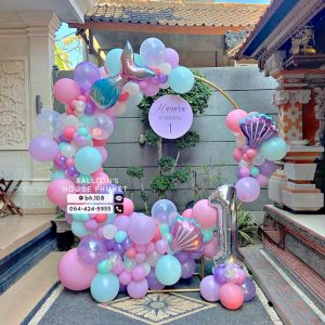 Organic Balloon Decoration