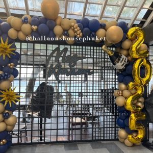 Organic Balloon Decoration